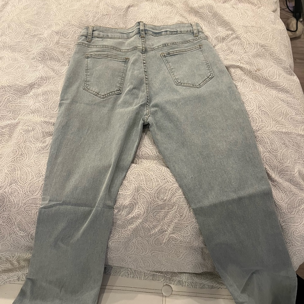 Jeans - Picture 3 of 4
